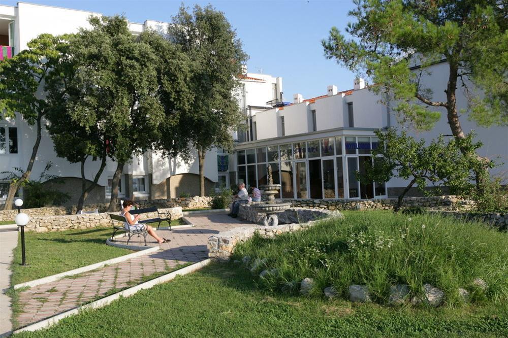 פונאנט Hotel Omorika מראה חיצוני תמונה