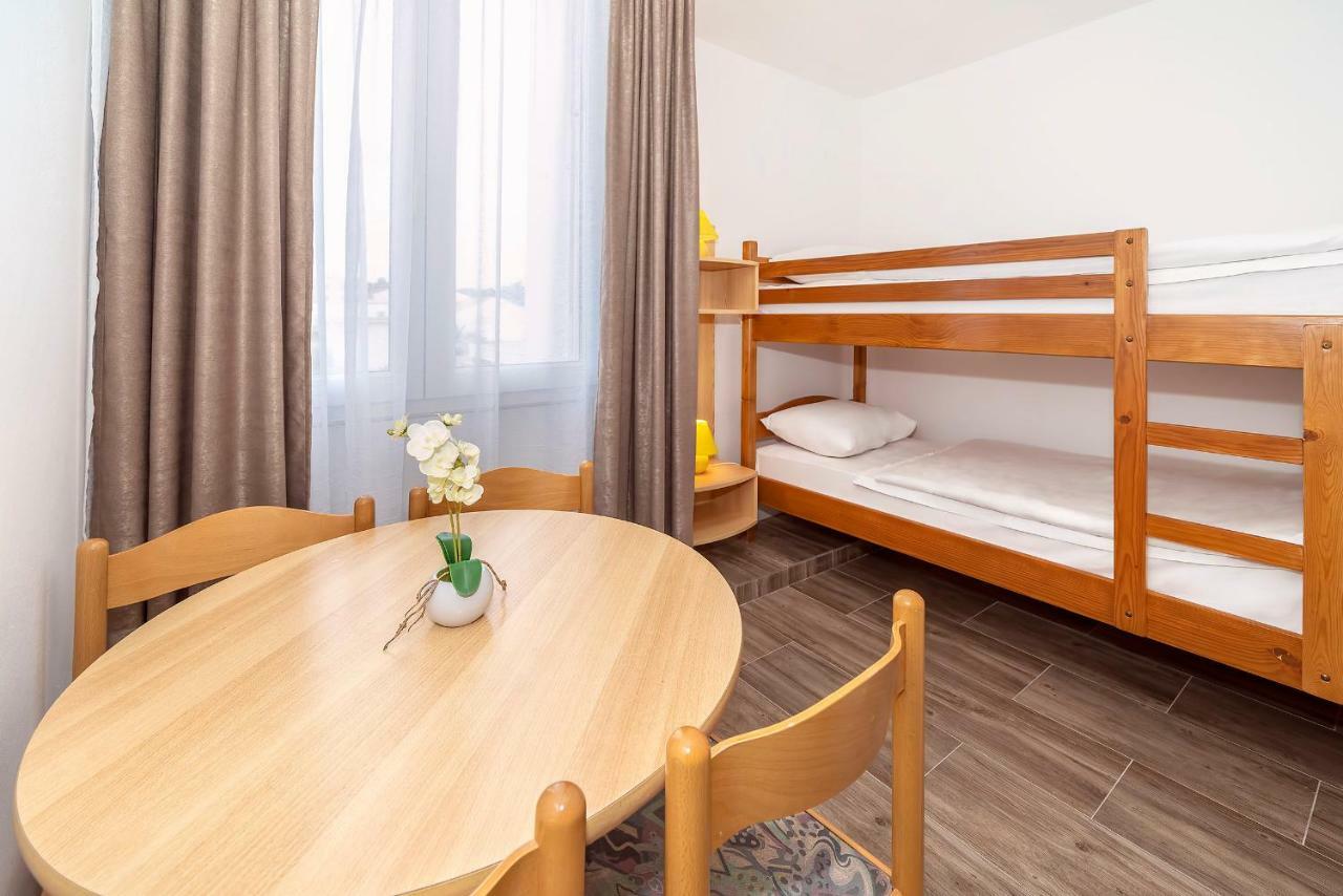 פונאנט Hotel Omorika מראה חיצוני תמונה